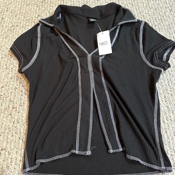 Top - Picture 3 of 4